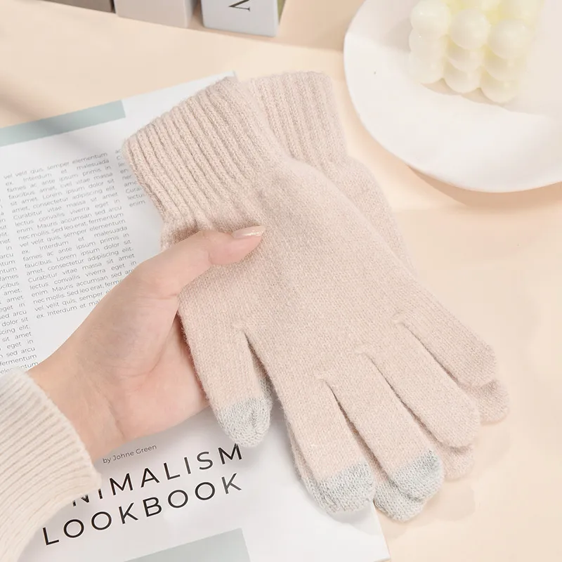 BANDICOOT Sheep Wool Knit Gloves Unisex Red-1