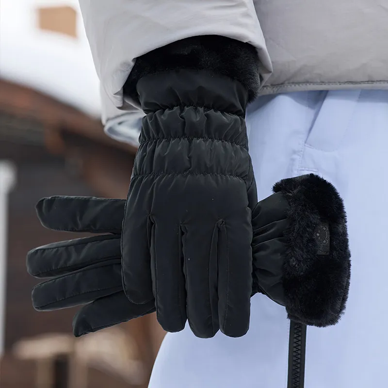 BANDICOOT Polyester Knit Gloves Women's-14