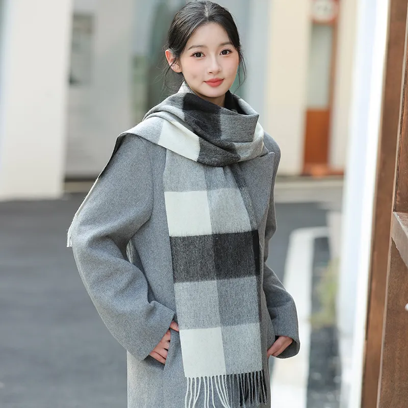 BANDICOOT Knit Scarves Unisex-8