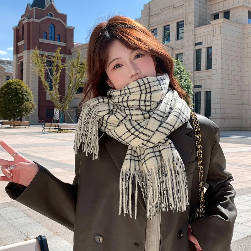 BANDICOOT Polyester Knit Scarves Unisex-2