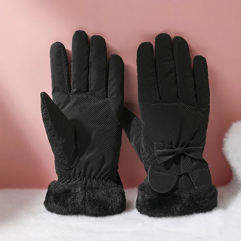 BANDICOOT Polyester Knit Gloves Women's-10
