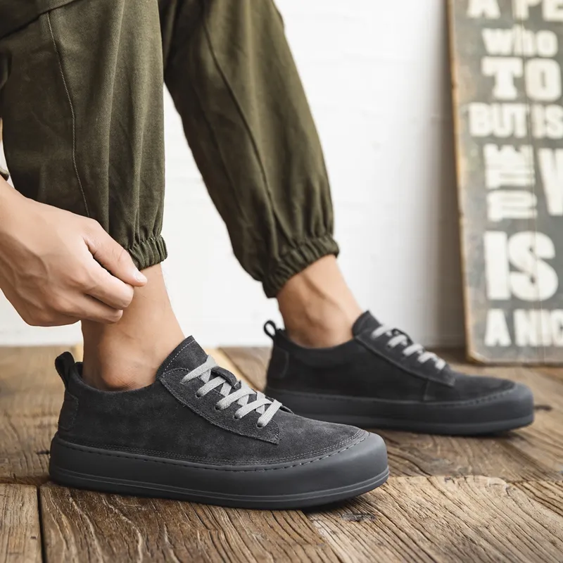Product B Low-Top Skateboard Shoes Men's-1