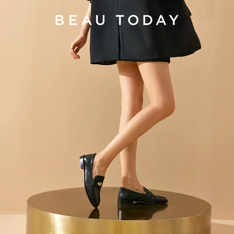 Beau Today Loafers Women's Black/White-8