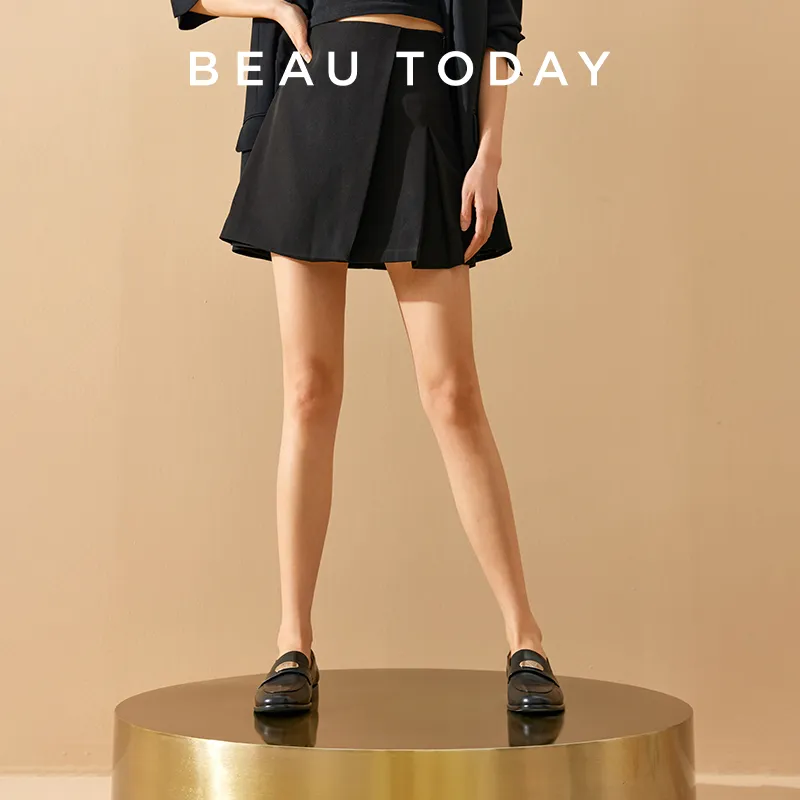 Beau Today Loafers Women's Black/White-6