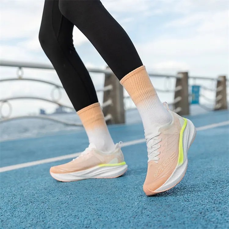 LPMX Cushioning Lightweight Rebound Low Top Technology Carbon Plate Running Shoes Women's Sage Green-7