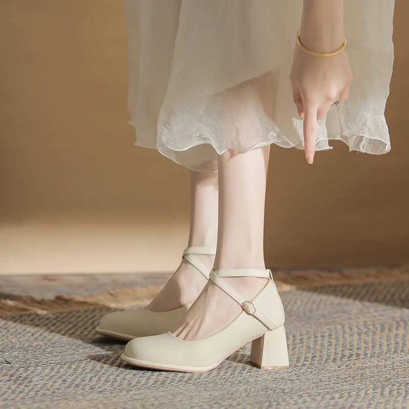 GOSO Chunky Heel High Heels Women's Ecru-1