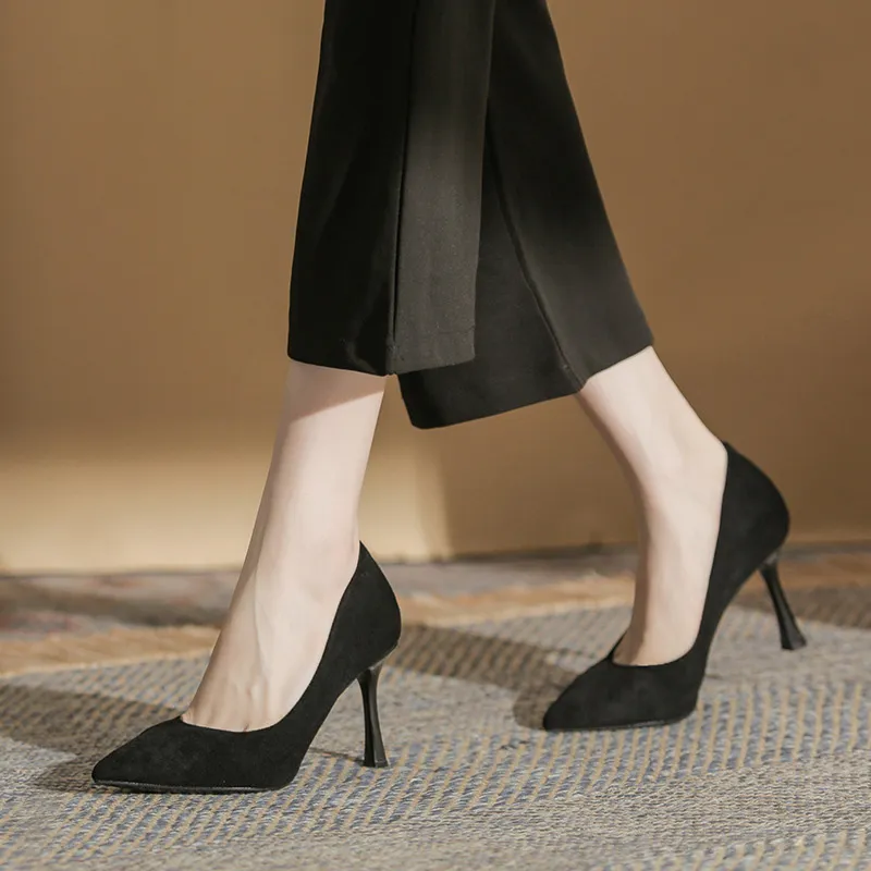 GOSO Chunky Heel High Heels 8.5CM Women's Black-3