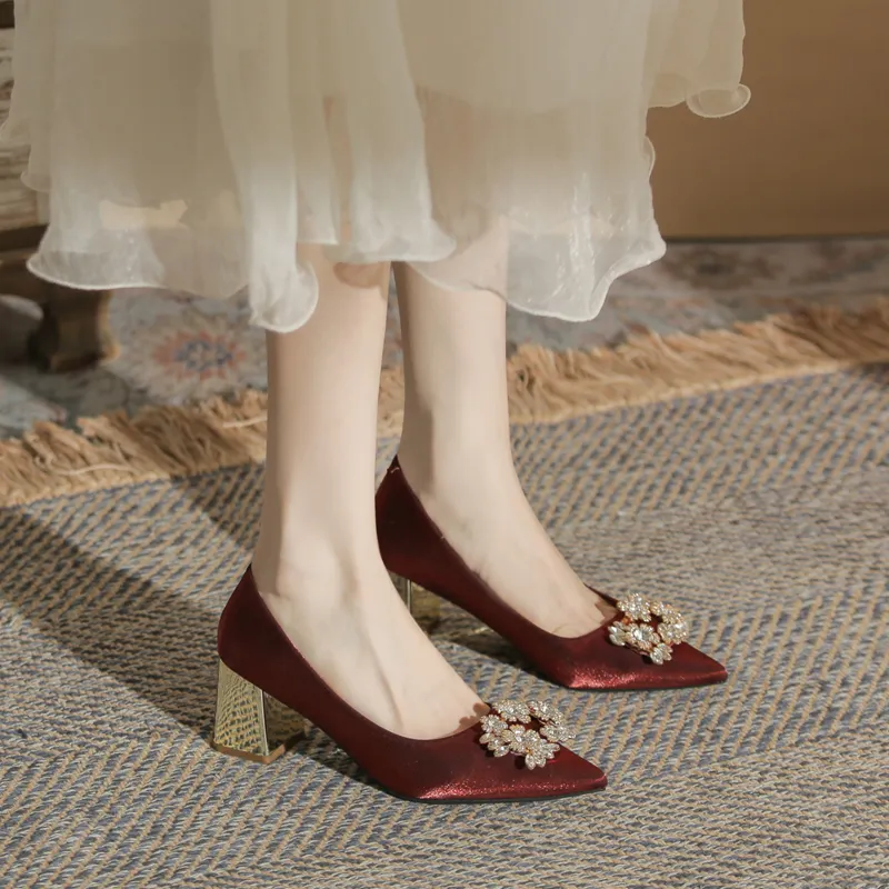 GOSO Chunky Heel High Heels Women's Burgundy-3
