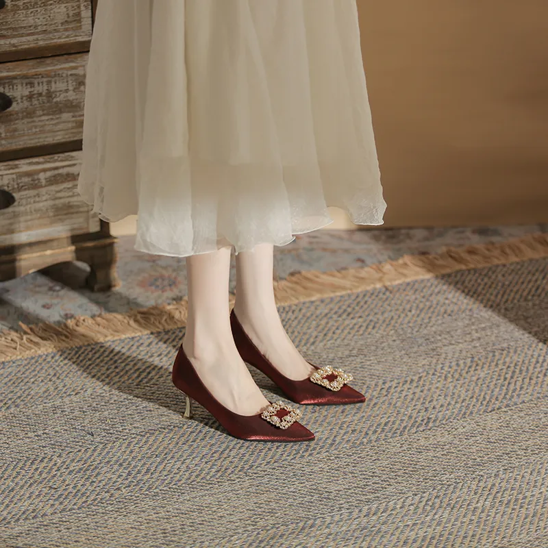 GOSO Slim Heel High Heels Women's Burgundy-5