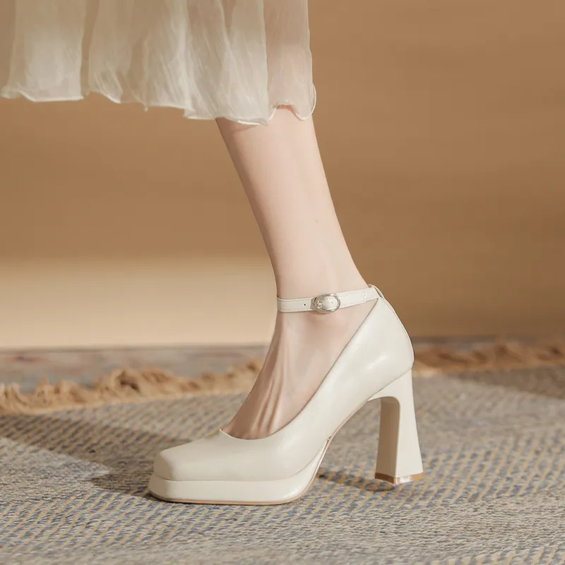 GOSO Chunky Heel High Heels Women's Ecru-4