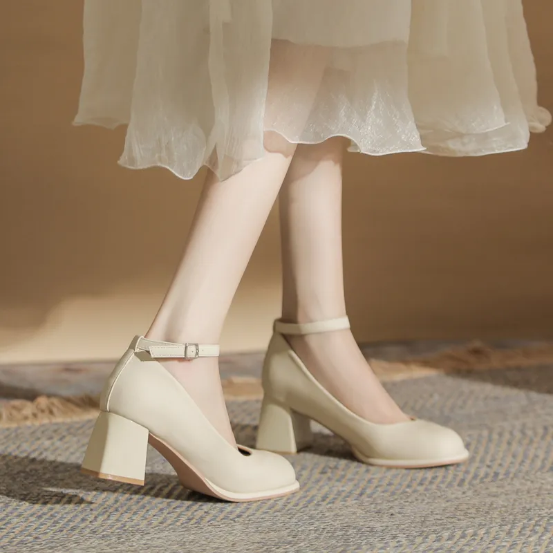 GOSO Chunky Heel High Heels Women's Ecru-4