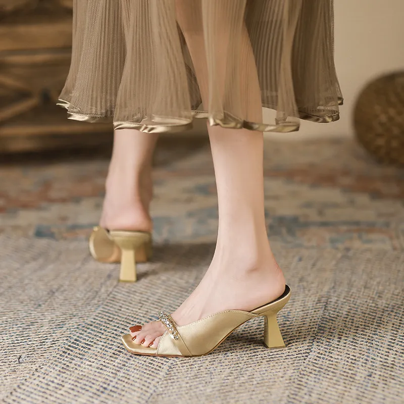 GOSO Slide Slippers Women's Black/Champagne-11