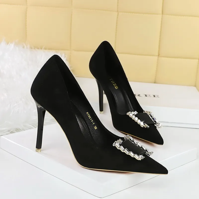 GOSO Slim Heel High Heels Women's Black-1