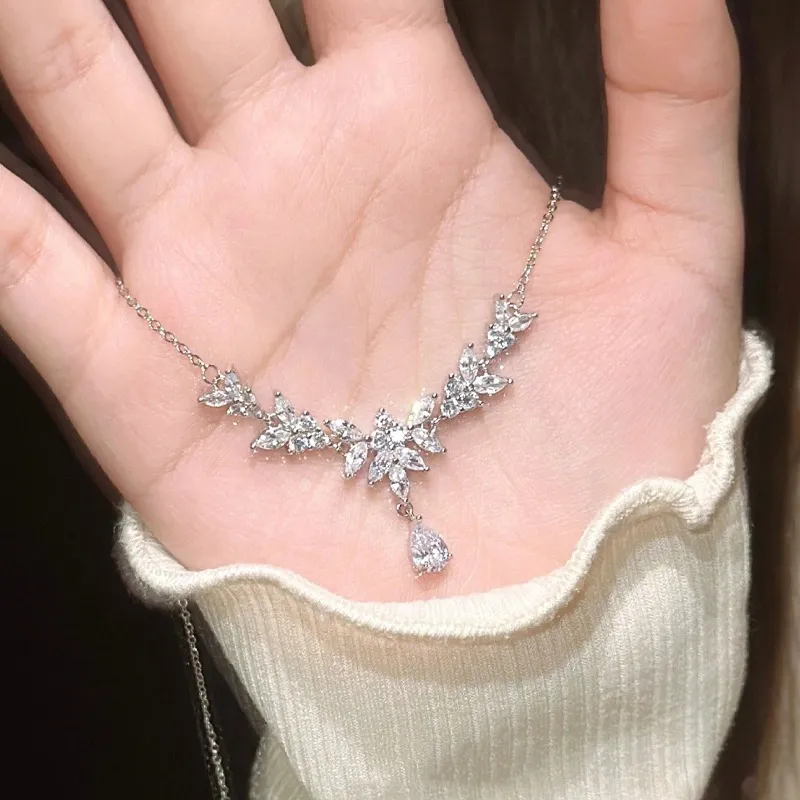 Good Quality Alloy Necklaces Women's-3