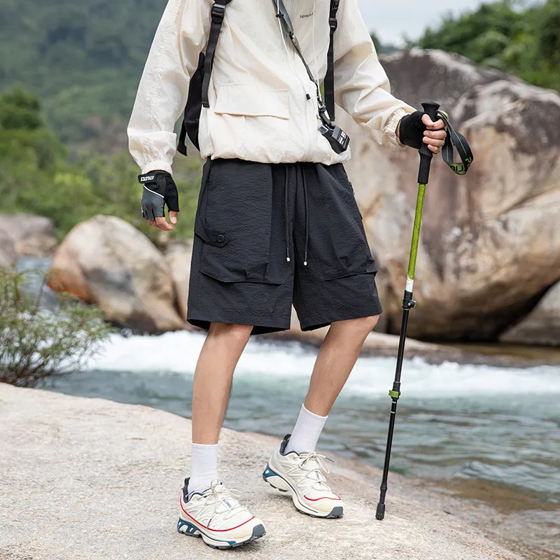 Flowers In Water Loose Fit Casual Shorts With Large Pocket Workwear Knee Length Pants Unisex-5