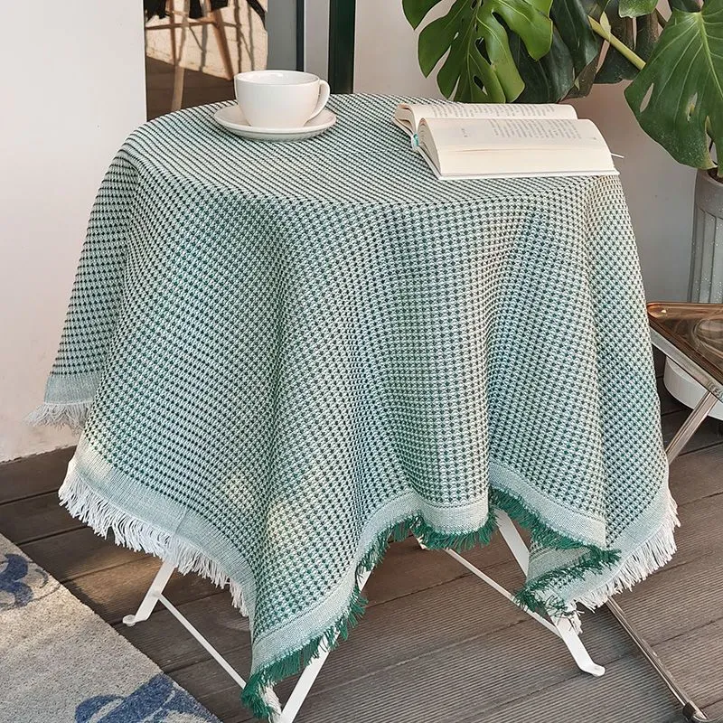 Spinning Autumn Pie Tablecloths-5