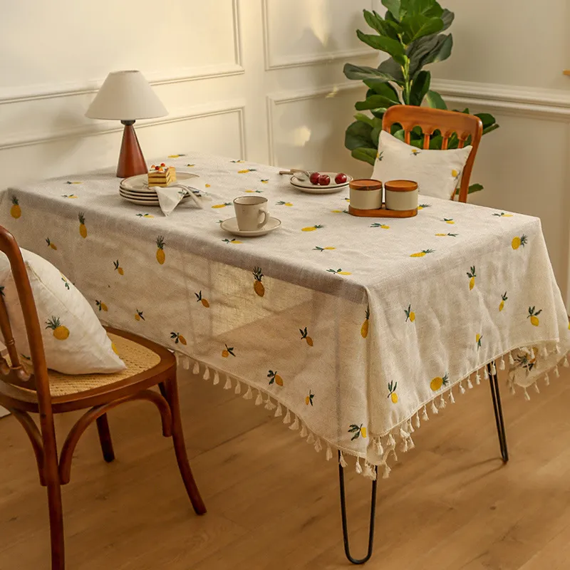 Spinning Autumn Pie Tablecloths-5