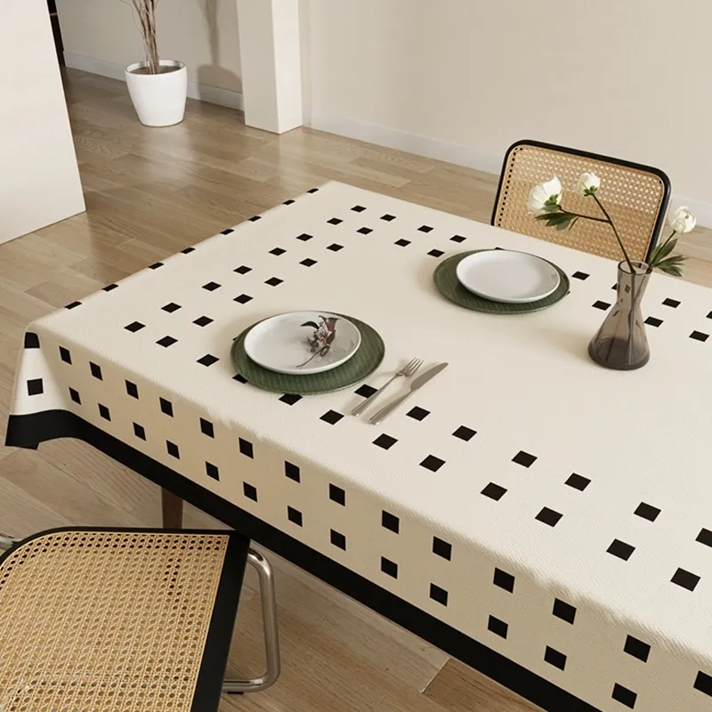 Spinning Autumn Pie Tablecloths-15
