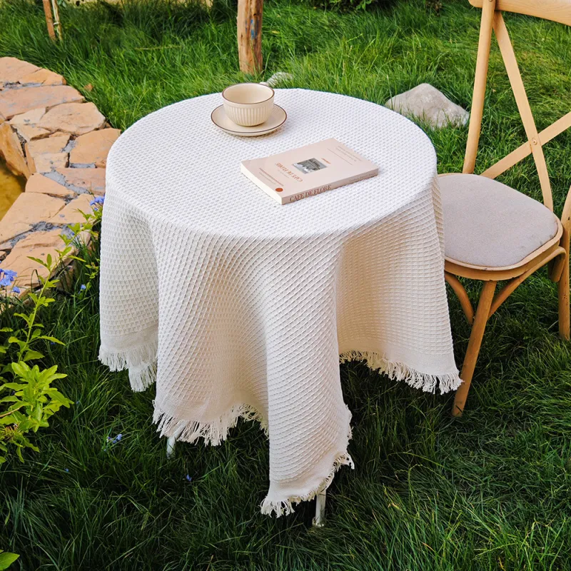 Spinning Autumn Pie Tablecloths-15