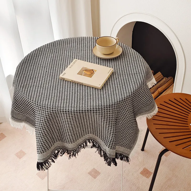 Spinning Autumn Pie Tablecloths-13