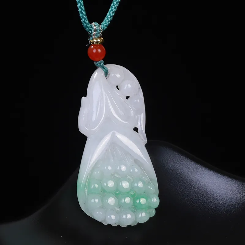 Liu Jinfu Glutinous Jade Jadeite Necklaces Unisex-5