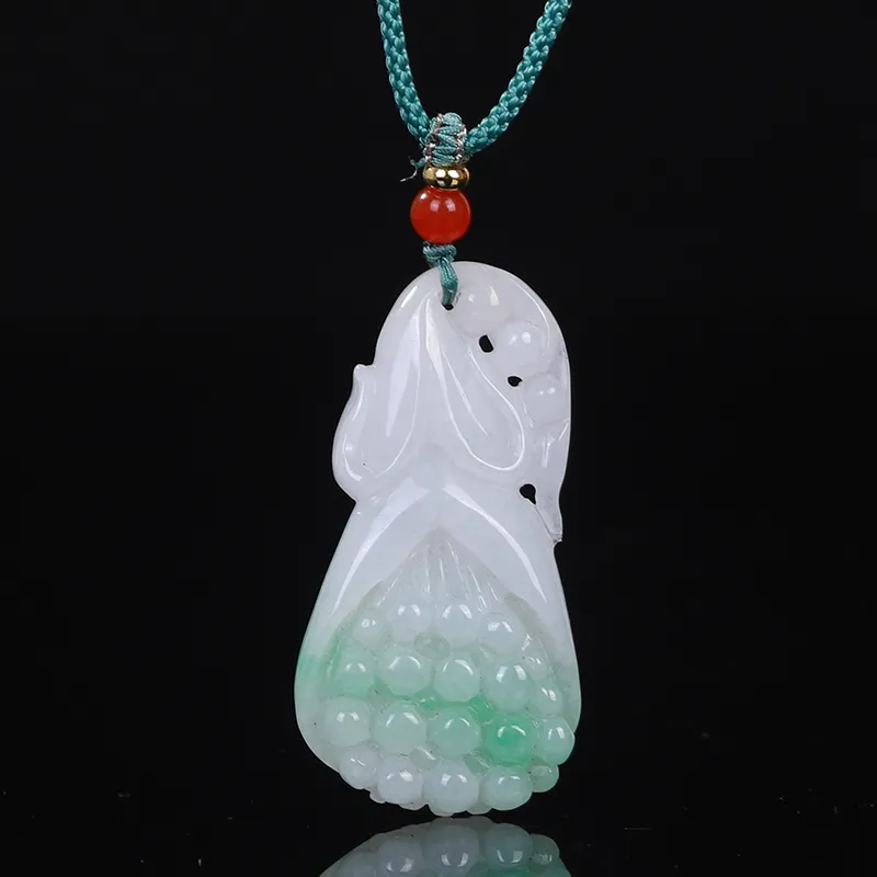 Liu Jinfu Glutinous Jade Jadeite Necklaces Unisex-1