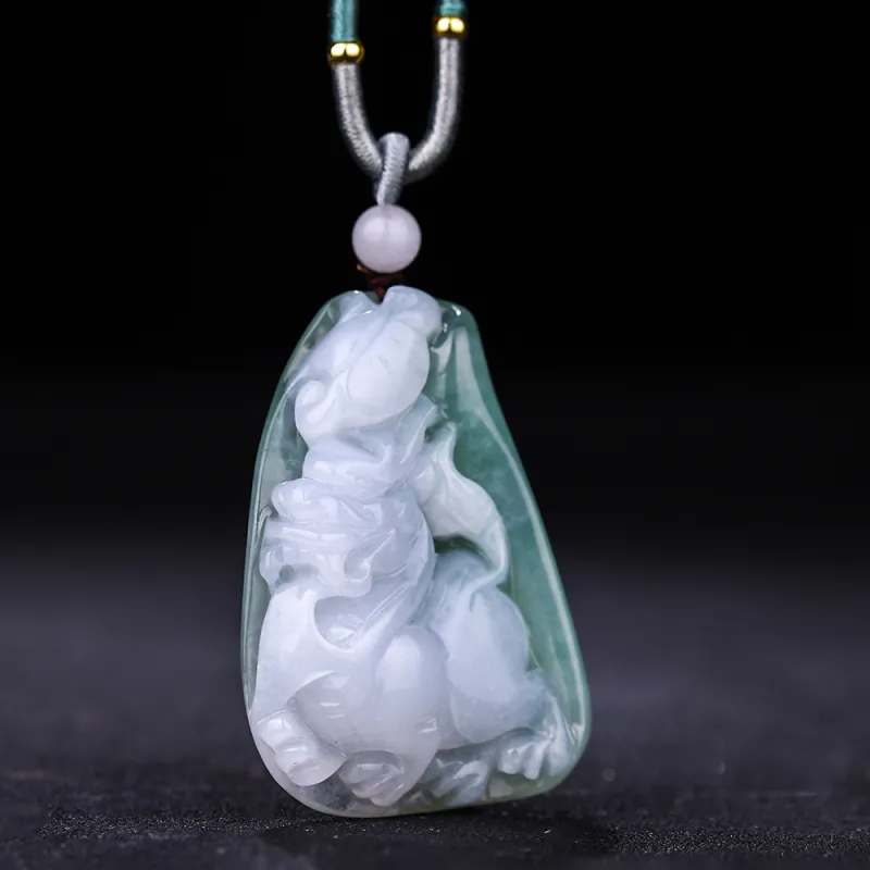 Liu Jinfu Glutinous Jade Jadeite Necklaces Unisex-2