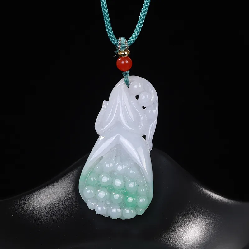 Liu Jinfu Glutinous Jade Jadeite Necklaces Unisex-4