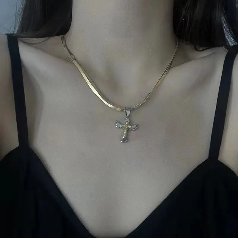 BKBU Titanium Steel Necklaces Unisex Gold/White-5