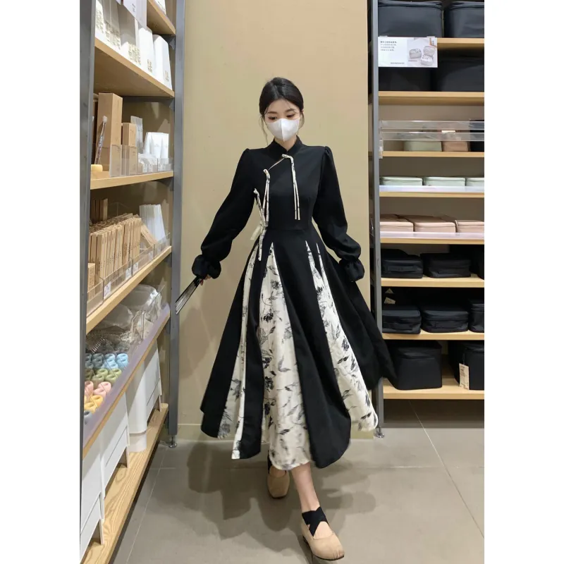 Lookinto Long Sleeved Dress Women's Black-4