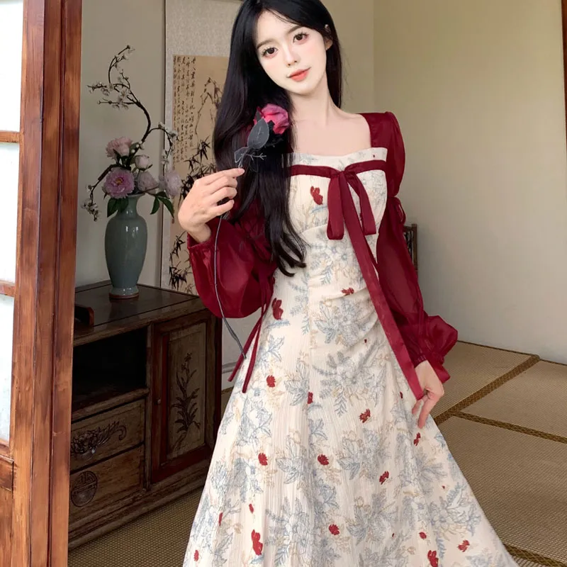 Lookinto Long Sleeved Dress Women's Red-2