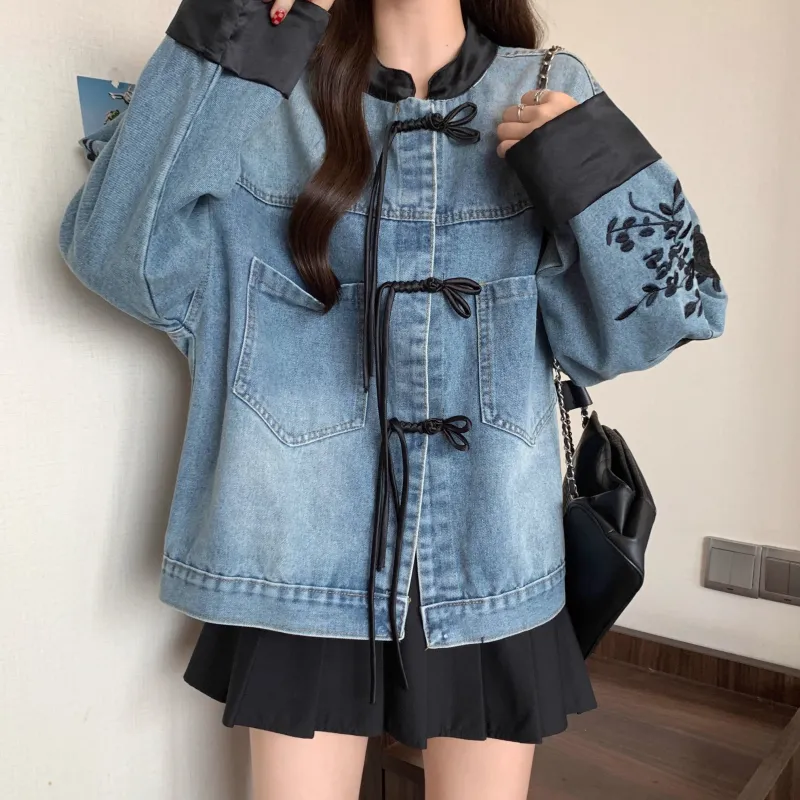 Lookinto Denim Jacket Women's Image Color-5