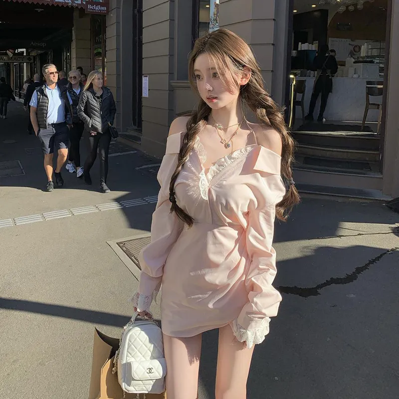 Lookinto Long Sleeved Dress Women's-9