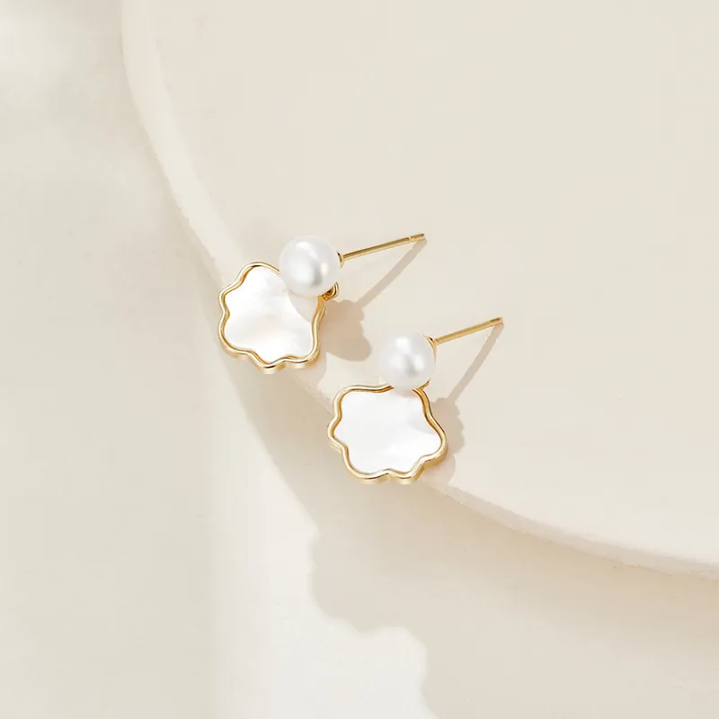 DAISY BEAUTY Silver Stud Earrings Women's-3