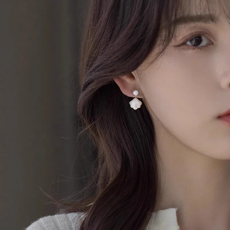 DAISY BEAUTY Silver Stud Earrings Women's-7