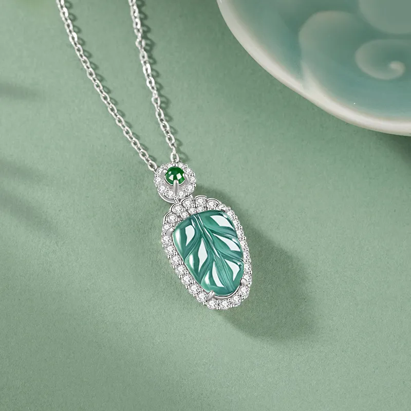 DAISY BEAUTY Ice Glutinous Jadeite Necklaces Women's-1