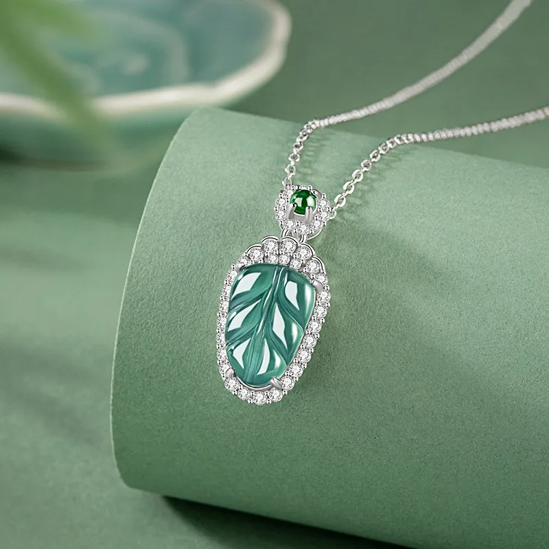 DAISY BEAUTY Ice Glutinous Jadeite Necklaces Women's-2