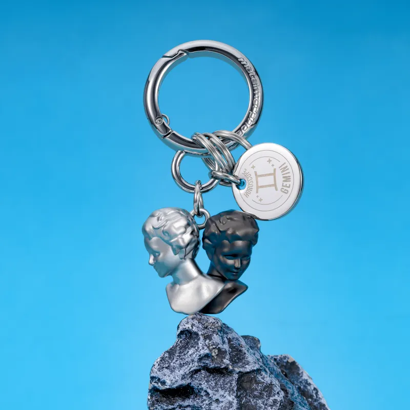 Meta[l]morphose BIG In Miniature Alloy Pendants Unisex-1
