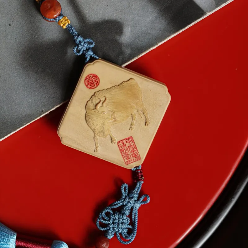 FANGYUANXIAOFU Laoshan Sandalwood Fragrance Pendants Unisex-1
