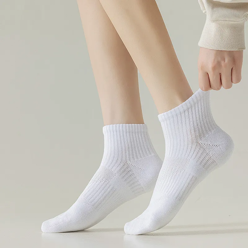 YINSHILIANGPIN Mid Calf Socks Women's 5 Pack-4
