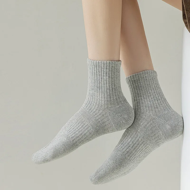YINSHILIANGPIN Mid Calf Socks Women's 5 Pack-5