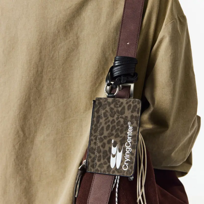 Crying Center Polyester Card Holder Unisex Brown/Green-2