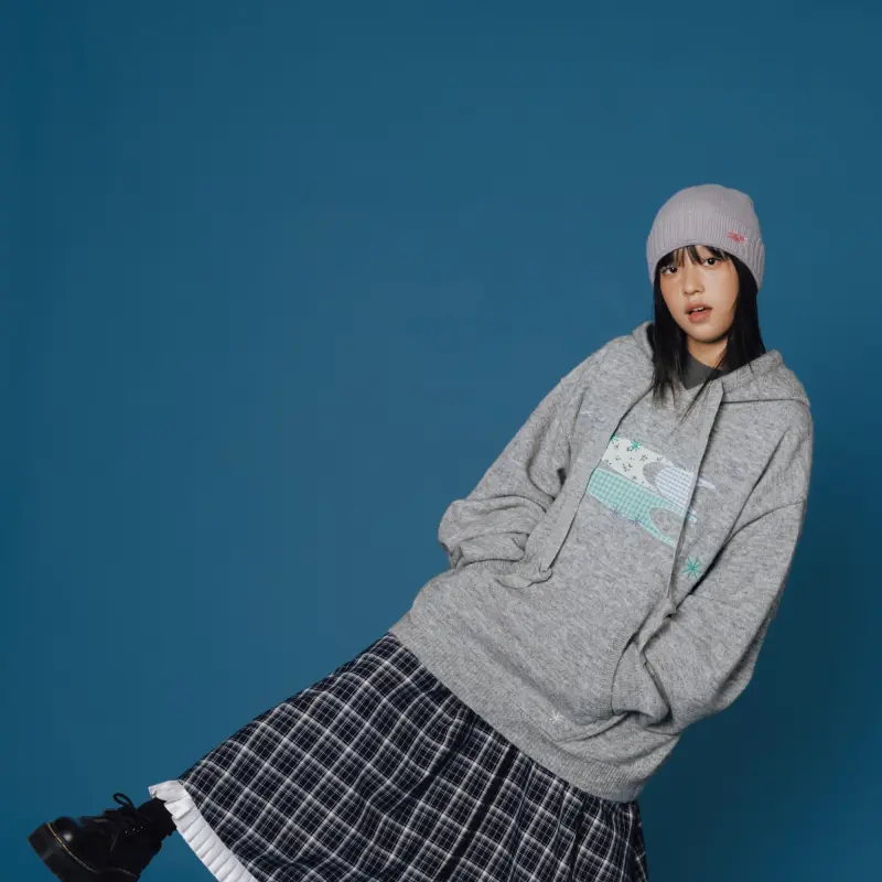 Crying Center Sweater Unisex Heather Gray-5
