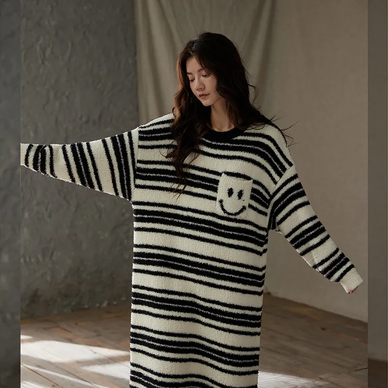 Redu Nightgown Women's Black White-3