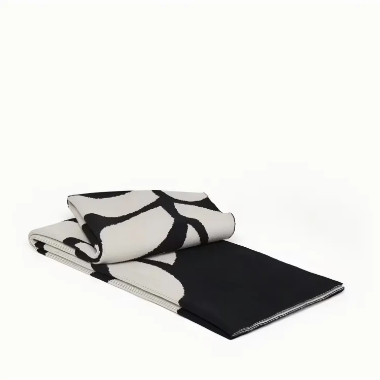 MCM Knit Scarves Unisex Black White-1