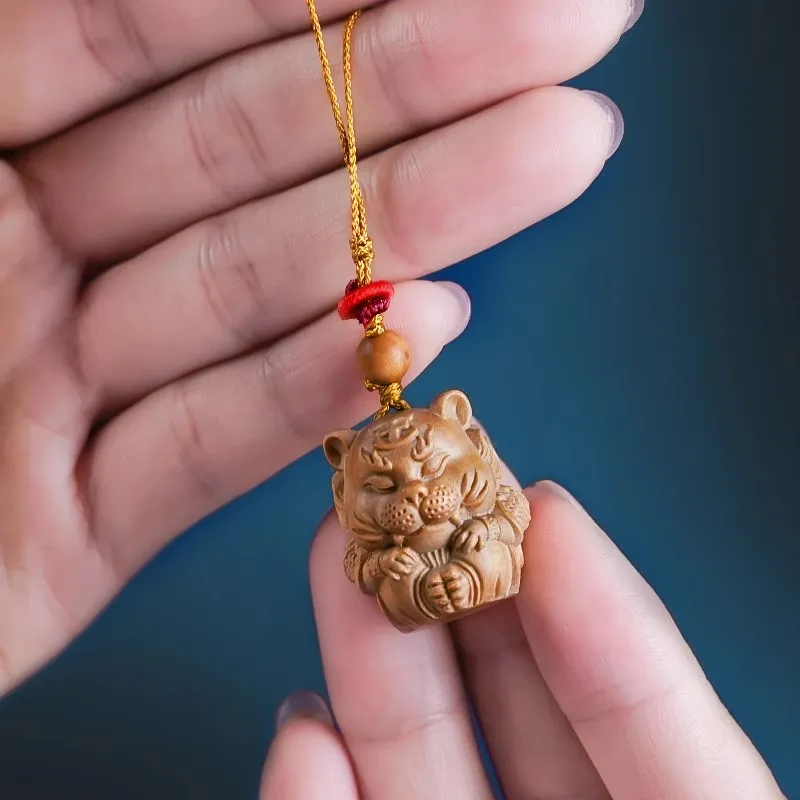 DALONG Old Mountain Sandalwood Pendants Unisex-1