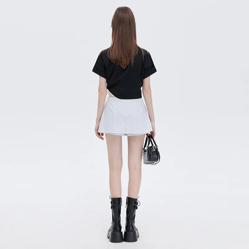 SOON FLOWER Casual Shorts Women's Black White Stripes-6