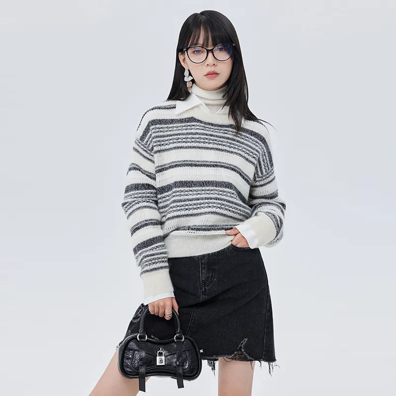 SOON FLOWER Knitwear Women's Gray White Stripes-4