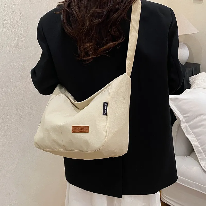 GOBLIN SHARKS 1759 Composite Cloth Crossbody Bag Medium Size Unisex White/Black/Orange/Green-1
