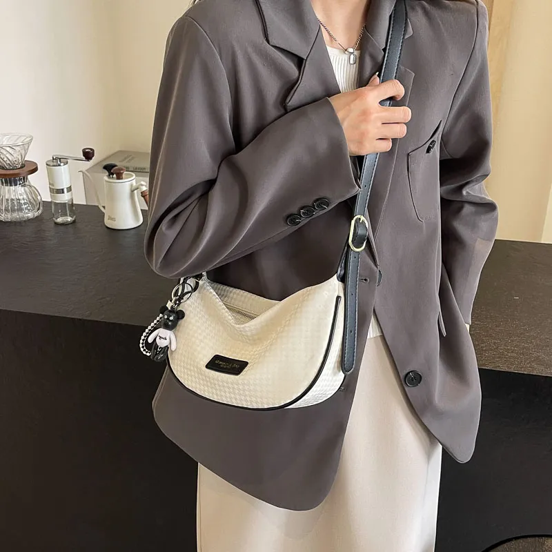 GOBLIN SHARKS 1759 PU Shoulder Bag Unisex Ecru/Black/Silver-1